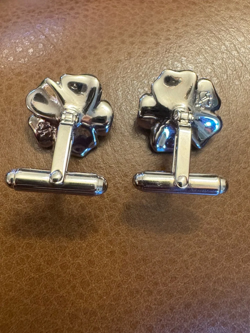 Men’s Black & white silver tone floral cufflinks